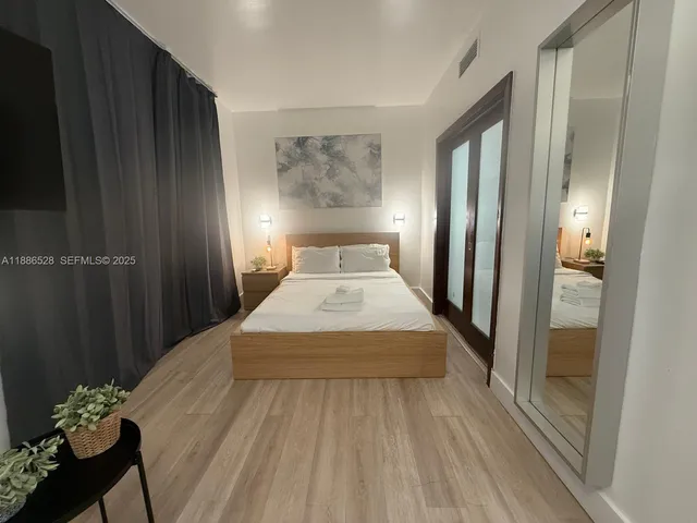 1-bedroom home at 1036 Ocean Drive #B303, Miami Beach