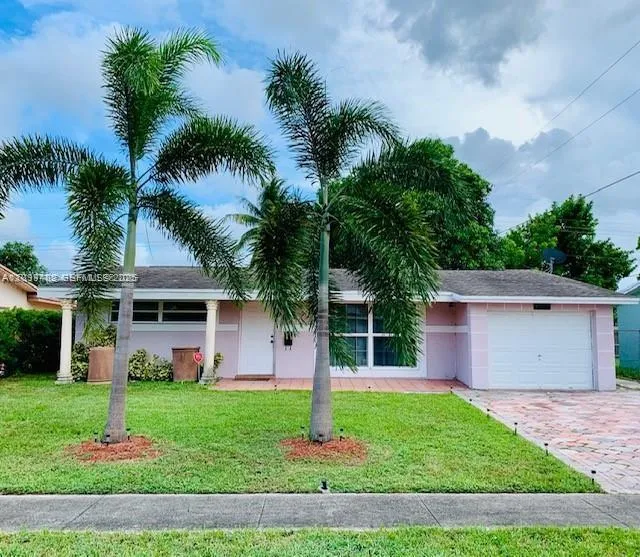 2-bedroom home at 6720 NW 28th Street, Sunrise