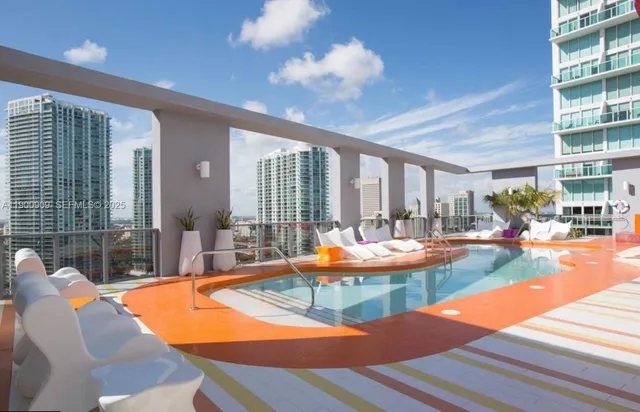 2-bedroom home at 31 SE 6th Street #2508, Miami