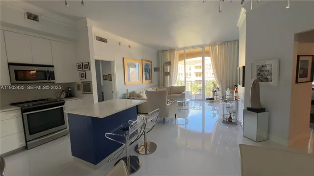 2-bedroom home at 3001 NE 185th Street #532, Aventura