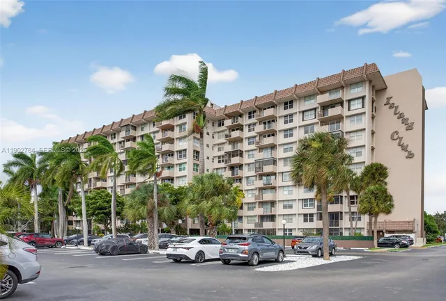 1-bedroom home at 777 S Federal Hwy Rp305 #RP305, Pompano Beach