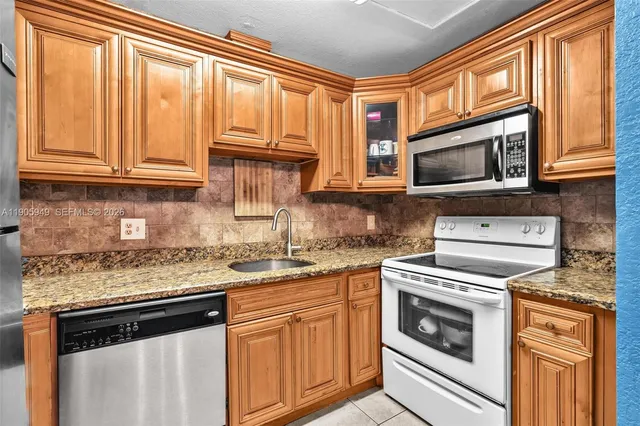 2-bedroom home at 3270 NW 104th Avenue #3270, Coral Springs