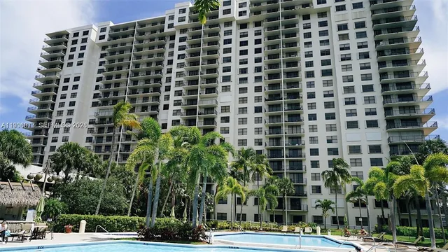 2-bedroom home at 18151 NE 31st Court #1912, Aventura