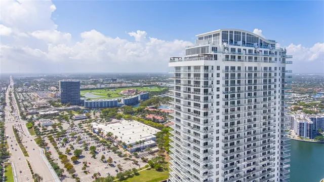 2-bedroom home at 4010 S Ocean Drive #R1709, Hollywood