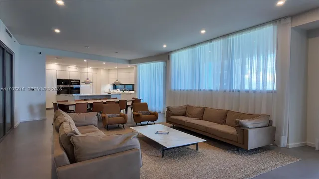 4-bedroom home at 18555 Collins Avenue #905, Sunny Isles Beach