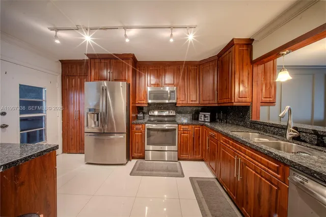 2-bedroom home at 1660 NE 191st Street #4101, Miami