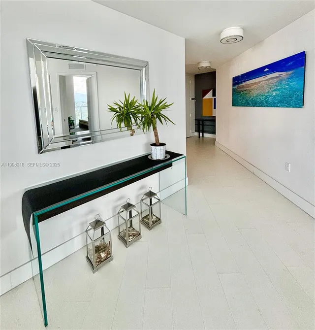 3-bedroom home at 79 SW 12th Street #4012S, Miami