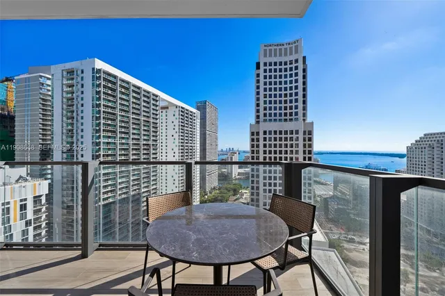 1-bedroom home at 68 SE 6th Street #2505, Miami