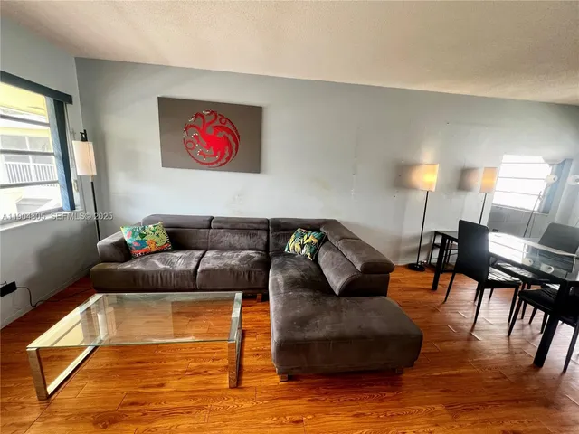 1-bedroom home at 1501 Arthur Street #7, Hollywood