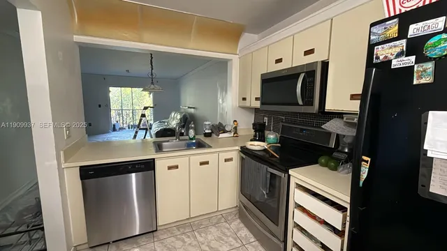 2-bedroom home at 430 NE 210th Cir Terrace #2033, Miami