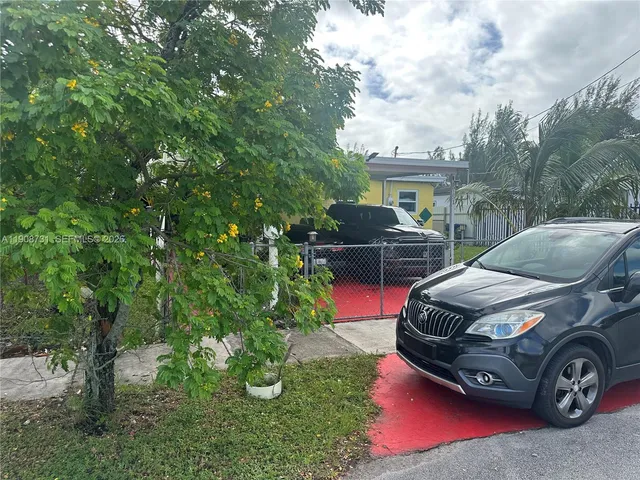 4-bedroom home at 15151 Railroad Drive, Miami Gardens