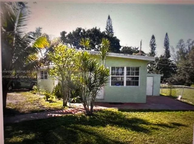 2-bedroom home at 3490 SW 56th Avenue, West Park