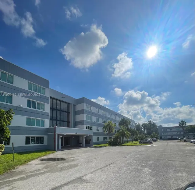2-bedroom home at 14850 Naranja Lakes Boulevard #B1G, Homestead