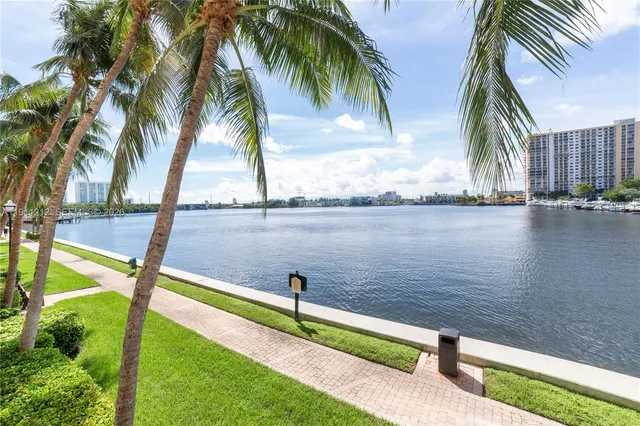 2-bedroom home at 17150 N Bay Road #2207, Sunny Isles Beach