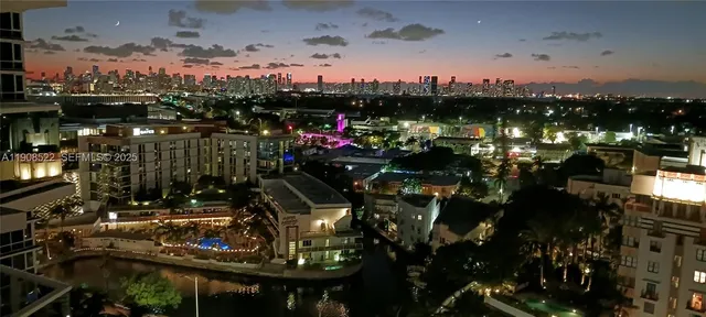 2-bedroom home at 2401 Collins Avenue #1708, Miami Beach