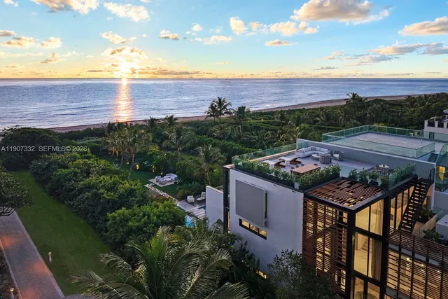 6-bedroom home at 7845 Atlantic Way, Miami Beach