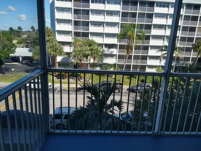 2-bedroom home at 700 NW 214th Street #403, Miami Gardens