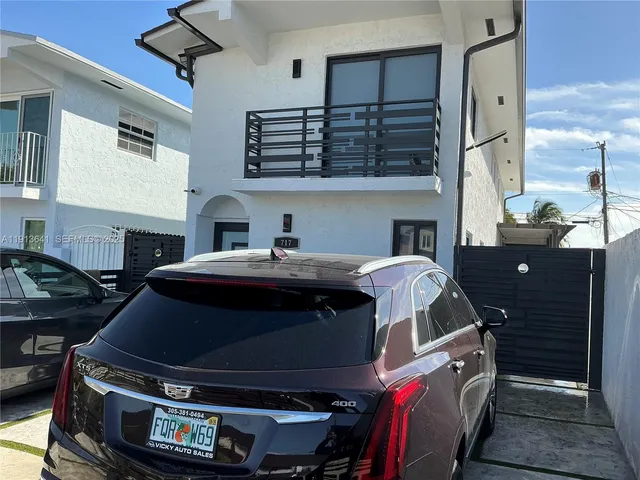 4-bedroom home at 717 Tamiami Canal Road, Miami