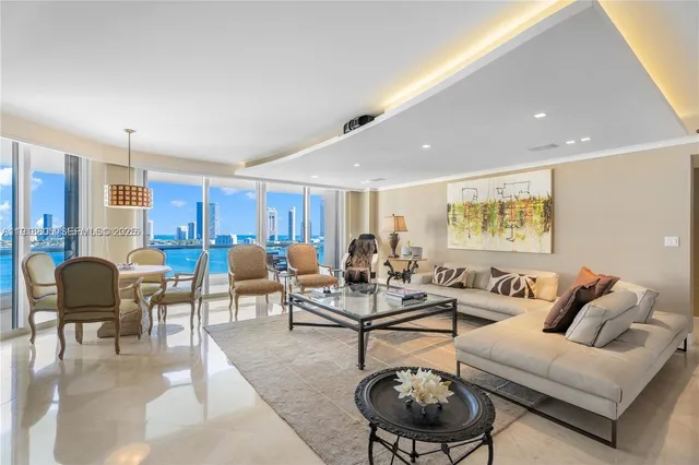 4-bedroom home at 2600 Island Boulevard #1605, Aventura