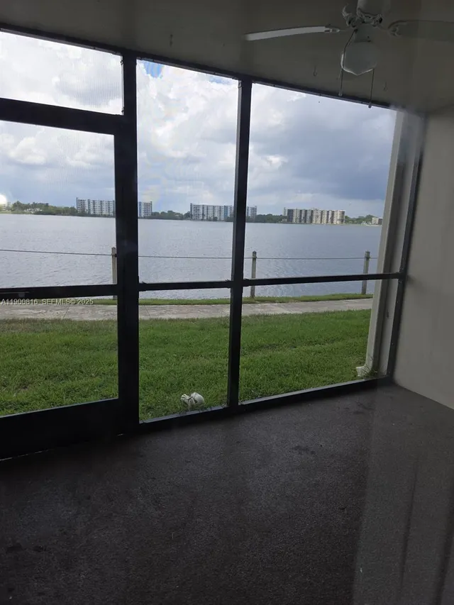 2-bedroom home at 117 Lake Emerald Drive #108, Oakland Park