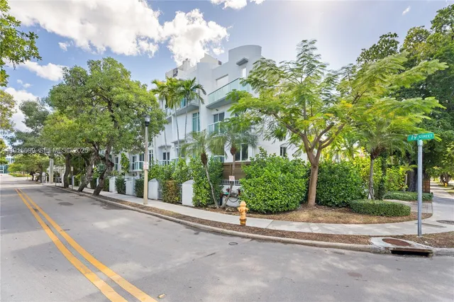 3-bedroom home at 1853 Jefferson Avenue #6, Miami Beach