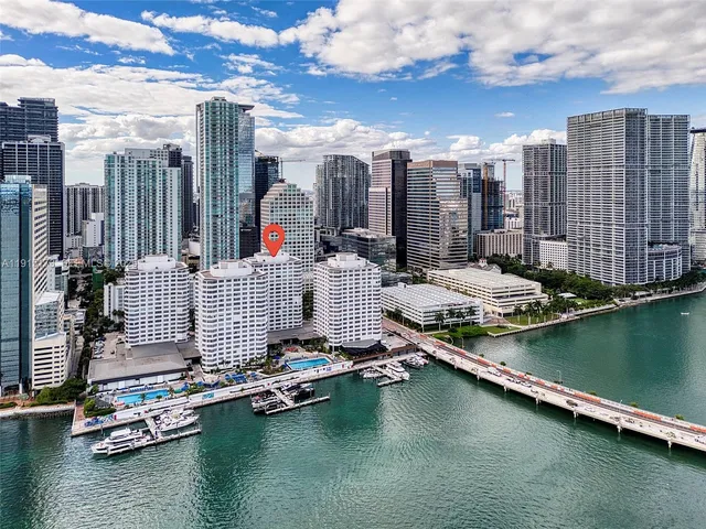 4-bedroom home at 825 Brickell Bay Drive #1942, Miami