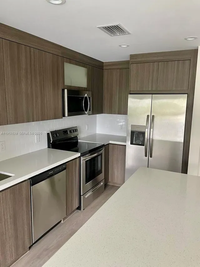 1-bedroom home at 1938 Jackson Street #403, Hollywood