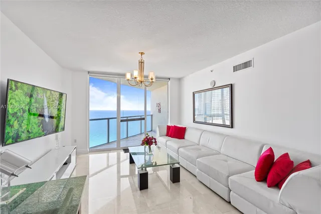 2-bedroom home at 16699 Collins Avenue #3604, Sunny Isles Beach