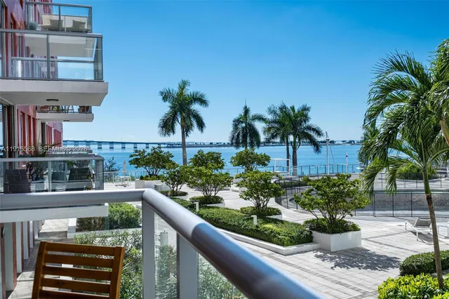 1-bedroom home at 1541 Brickell Avenue #C406, Miami