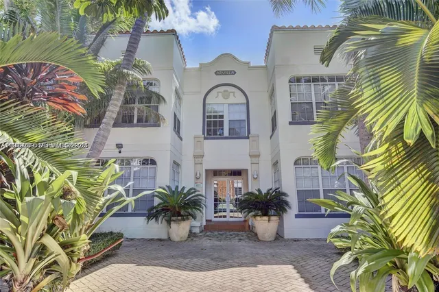 2-bedroom home at 1127 Euclid Avenue #206, Miami Beach