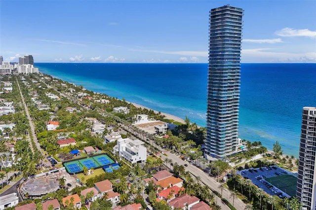 4-bedroom home at 19575 Collins Avenue #16, Sunny Isles Beach