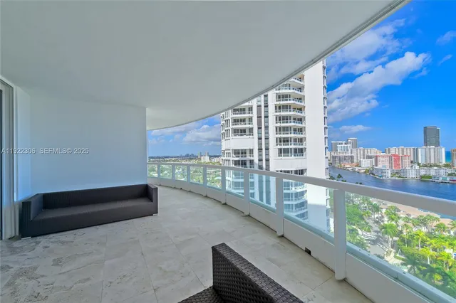 3-bedroom home at 21050 Point Place #2001, Aventura