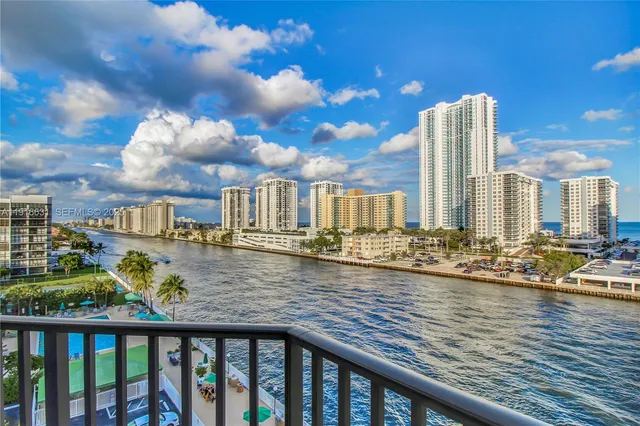 2-bedroom home at 800 Parkview Drive #821, Hallandale Beach