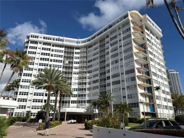2-bedroom home at 100 Golden Isles Drive #605, Hallandale Beach