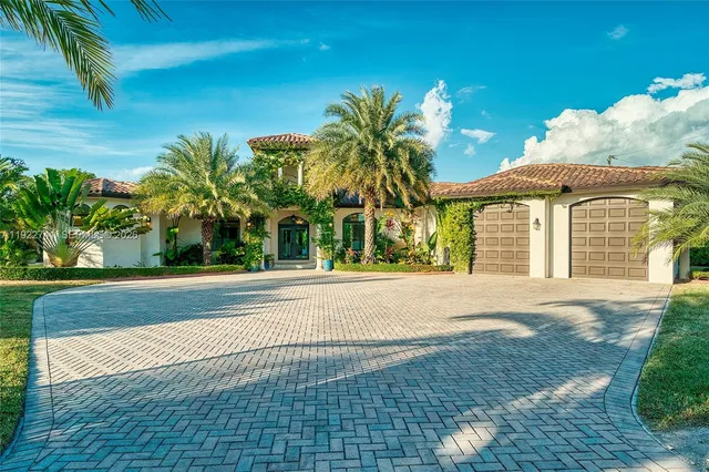 4-bedroom home at 15701 SW 254th Street, Homestead