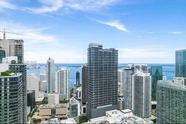 1-bedroom home at 1000 Brickell Plaza #3211, Miami