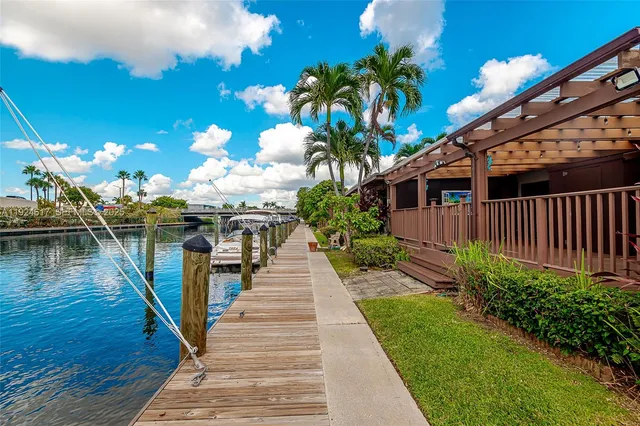 3-bedroom home at 2621 S Parkview Drive, Hallandale Beach