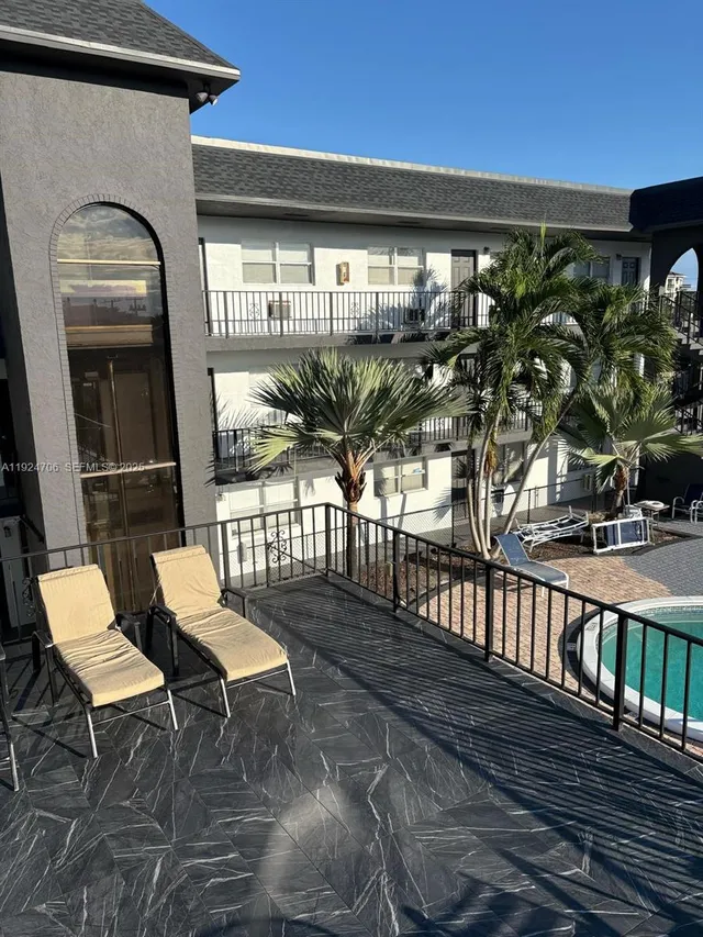 1-bedroom home at 1100 NE 9th Avenue #203, Fort Lauderdale