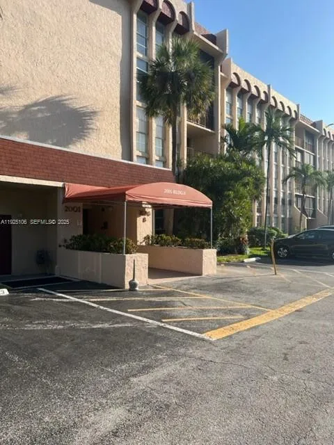 1-bedroom home at 2001 Atlantic Shores Boulevard #105, Hallandale Beach