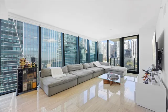 1-bedroom home at 1451 Brickell Avenue #1106, Miami