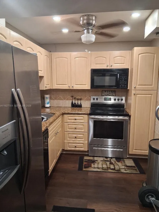 2-bedroom home at 1000 Saint Charles Place #L2, Pembroke Pines