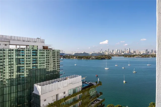 1-bedroom home at 1330 W Ave 1712 #1712, Miami Beach