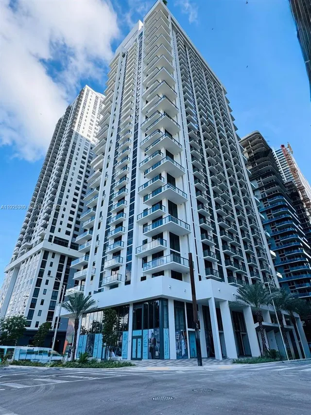 1-bedroom home at 11 NE 6th 2813 #2813, Miami