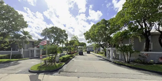 2-bedroom home at 464 NE 210th Cir Terrace #10210A, Miami