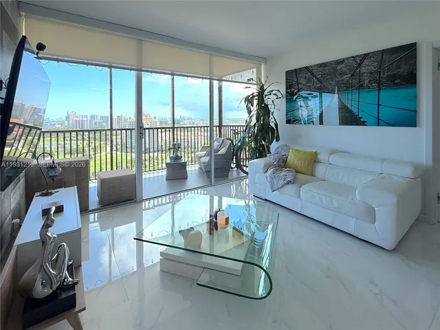 2-bedroom home at 20379 W Country Club Drive #2334, Aventura