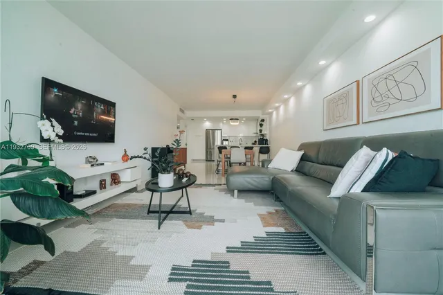 3-bedroom home at 19380 Collins Avenue #1003, Sunny Isles Beach