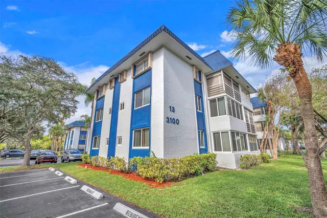 2-bedroom home at 3100 Holiday Springs Boulevard #304, Margate