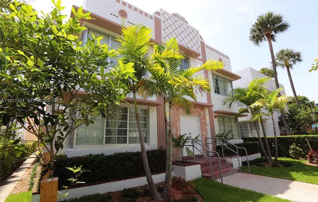 2-bedroom home at 811 Jefferson Avenue #105, Miami Beach