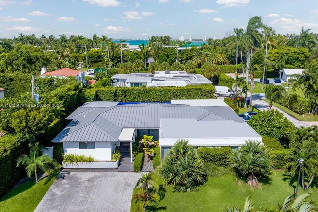 5-bedroom home at 6420 Pinetree Drive Circle, Miami Beach