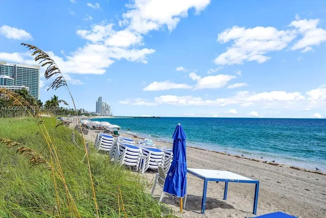 3-bedroom home at 10155 Collins Avenue #1106, Bal Harbour